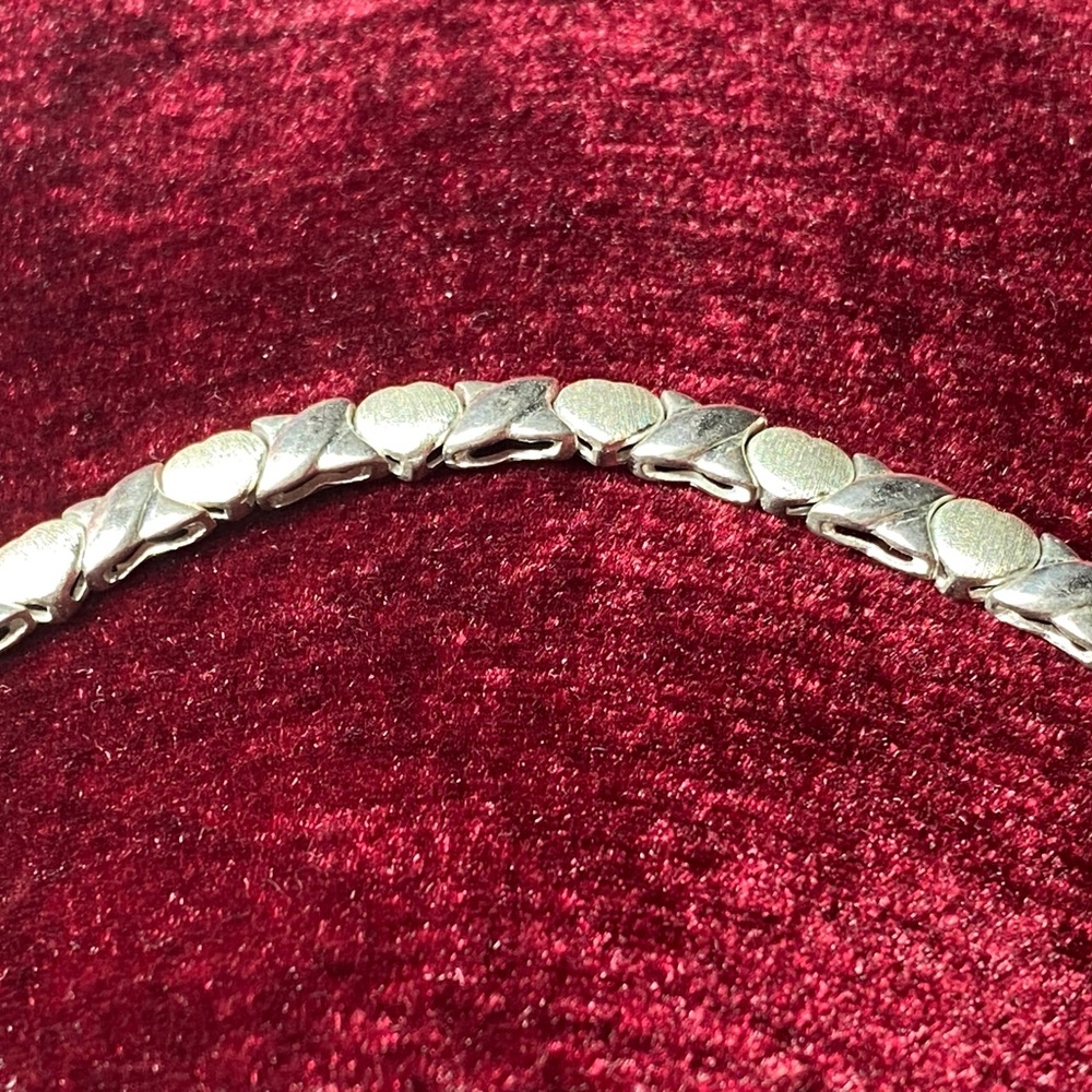 Hugs & Kisses Sterling Silver Bracelet~6 3/4”